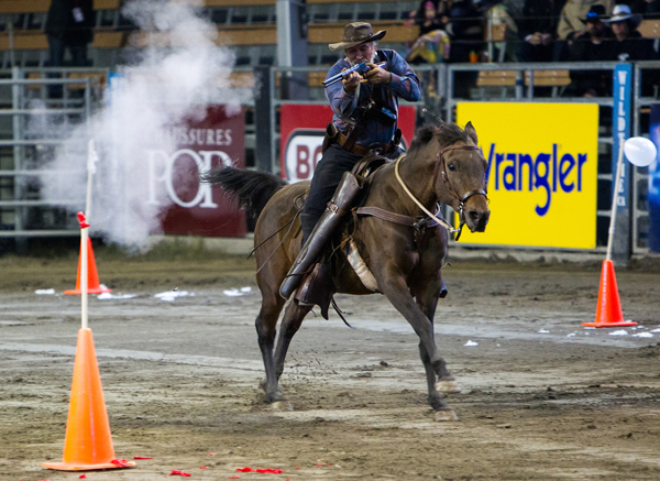 2012 WAHO Trophy Winner of Canada: Yakxie