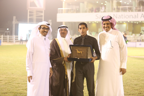 L-R:  Mr. Abdulaziz Al Ghamlas, Deputy Supervisor General of KAAHC.  Mr. Sami S. Al Nohait, Deputy Minister for Agricultural Development Affairs; Supervisor General KAAHC.  Mr.Nabil Alsubhi, Manager of Al Khaled Farm.  Mr.Khalid Al Toom, Manager Registration & Shows KAAHC